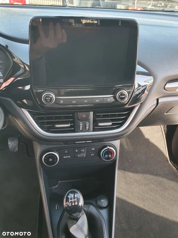 Ford Fiesta - 23