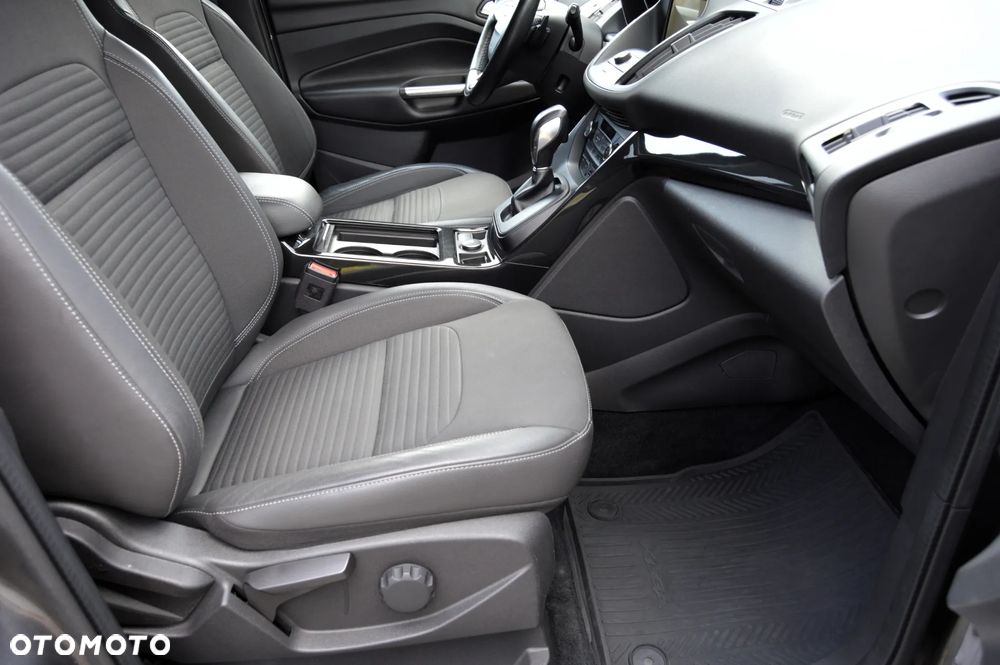 Ford Kuga 1.5 EcoBoost 4WD Titanium Plus - 17