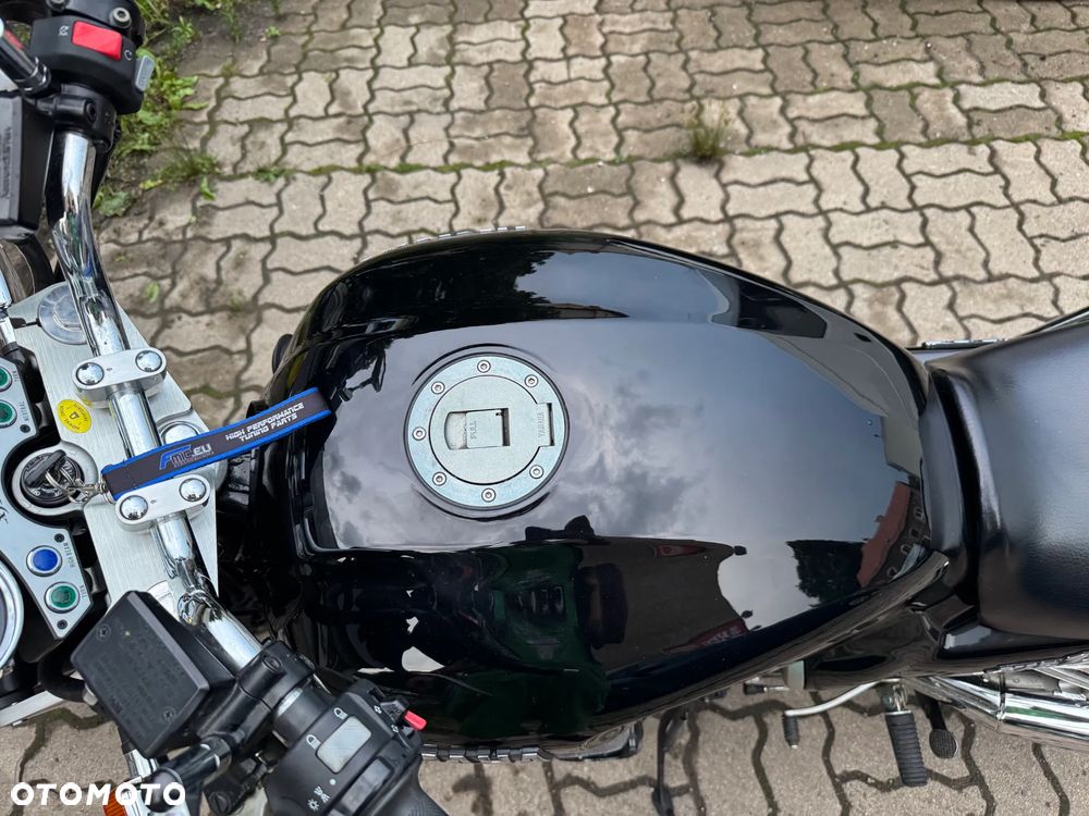 Yamaha XJR - 12