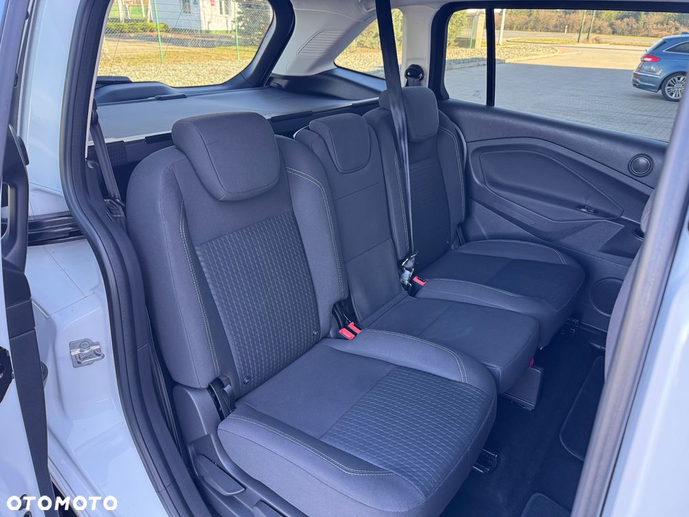 Ford Grand C-MAX - 28