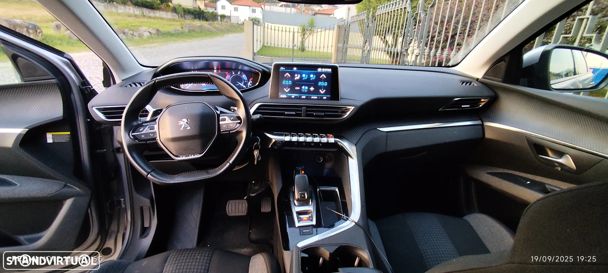 Peugeot 5008 1.5 BlueHDi Allure EAT8 - 11