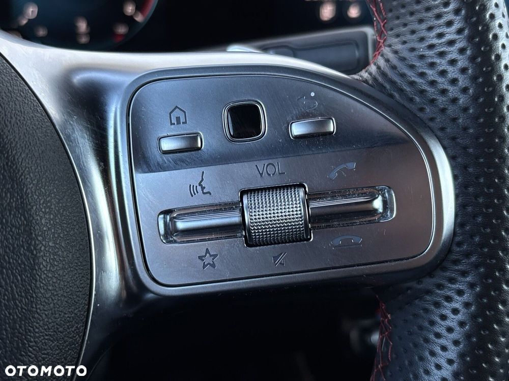 Mercedes-Benz CLA 220 d AMG Line 8G-DCT - 18