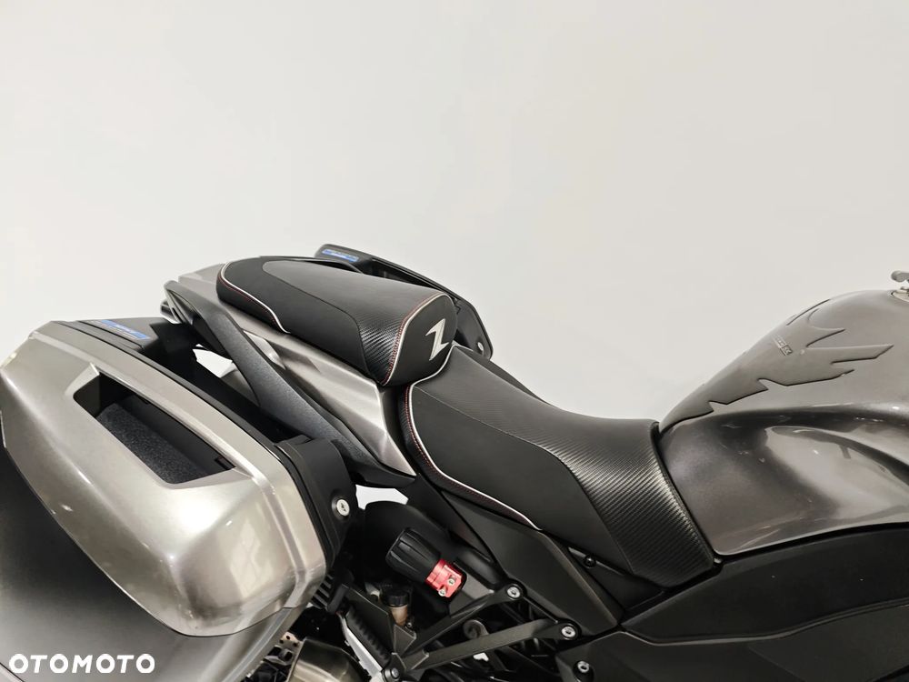 Kawasaki Ninja 1000 SX - 9