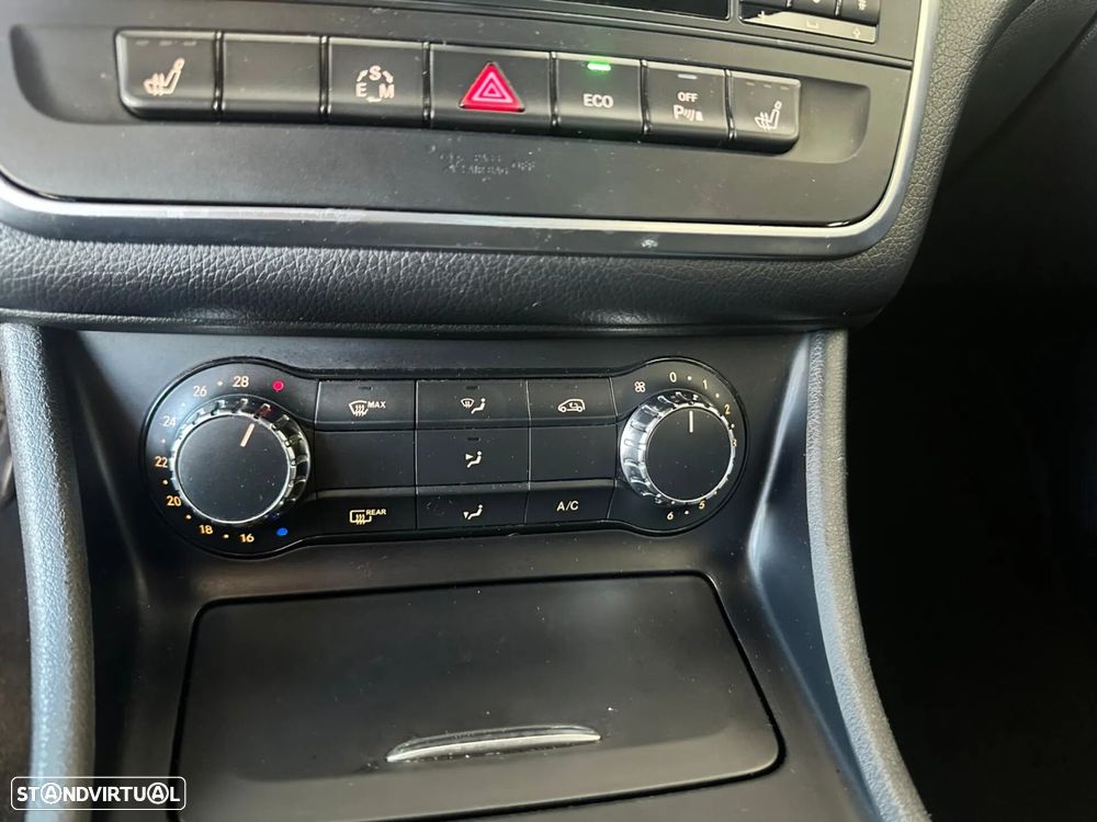 Mercedes-Benz A 180 - 21