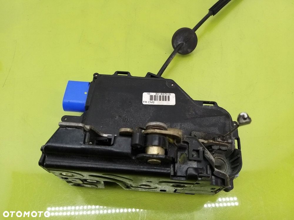 Zamek drzwi przód lewy VW Golf V 2003-2008 - 4