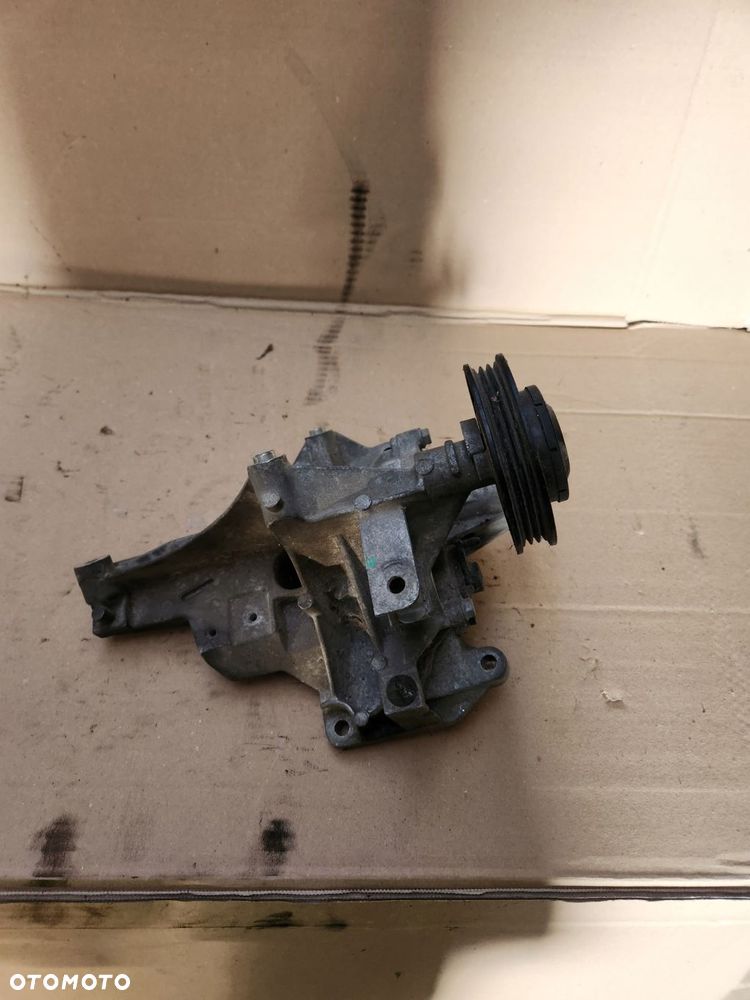 pompa wody 7644810 bmw g30 g31 - 1