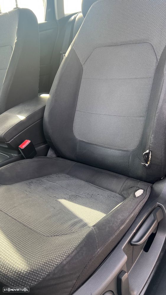 VW Passat Variant 1.6 TDI BlueMotion - 11