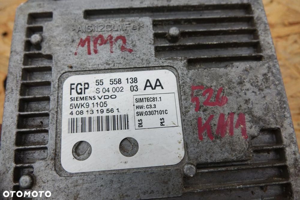 STEROWNIK SILNIKA ECU KOMPUTER OPEL VECTRA C 2.2 DIRECT  55558138 - 3