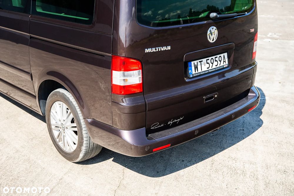 Volkswagen Multivan - 12