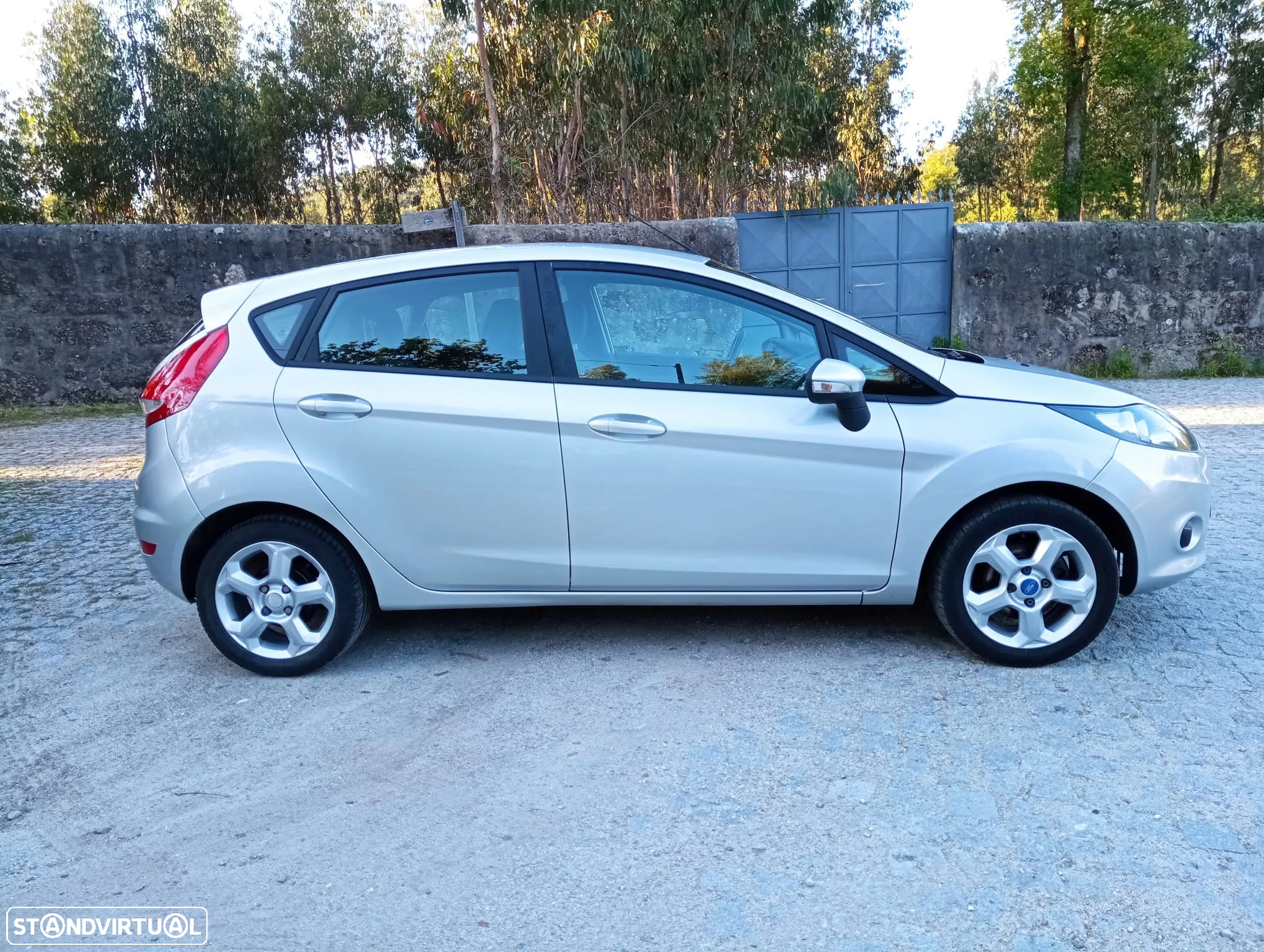Ford Fiesta 1.25 Techno - 4