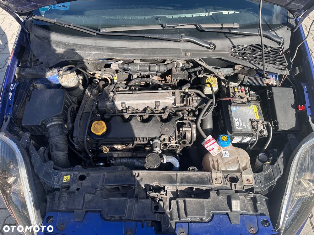 Fiat Grande Punto - 13