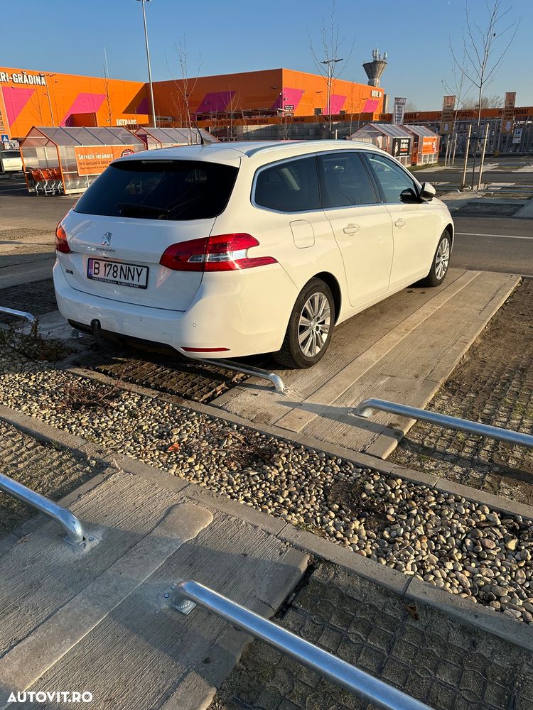 Peugeot 308 BlueHDi FAP 130 EAT8 Stop & Start Allure - 6