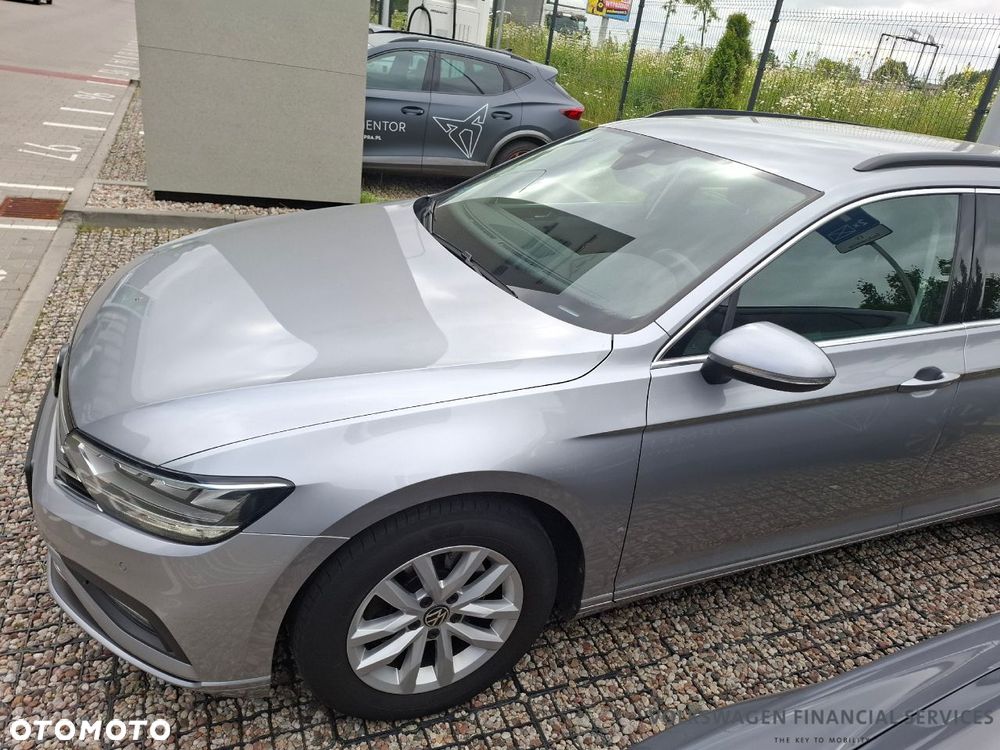 Volkswagen Passat 2.0 TDI EVO Business DSG - 9