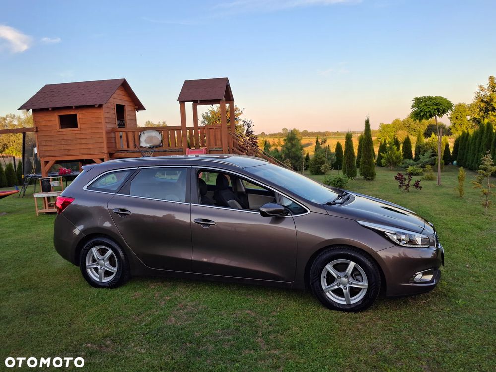 Kia Ceed 1.6 GDI XL - 6