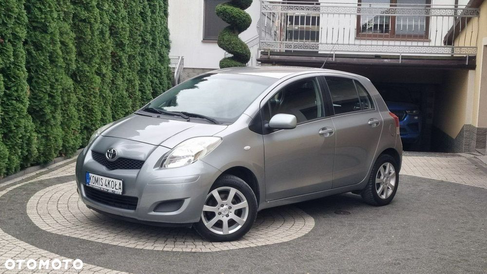 Toyota Yaris - 2