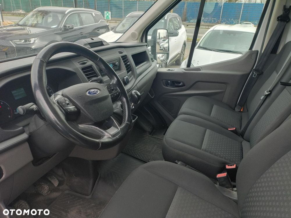 Ford Transit - 9