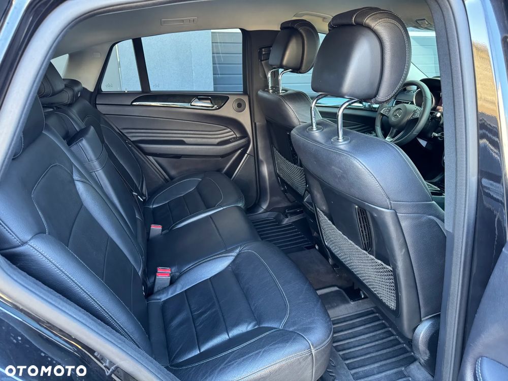 Mercedes-Benz GLE - 28