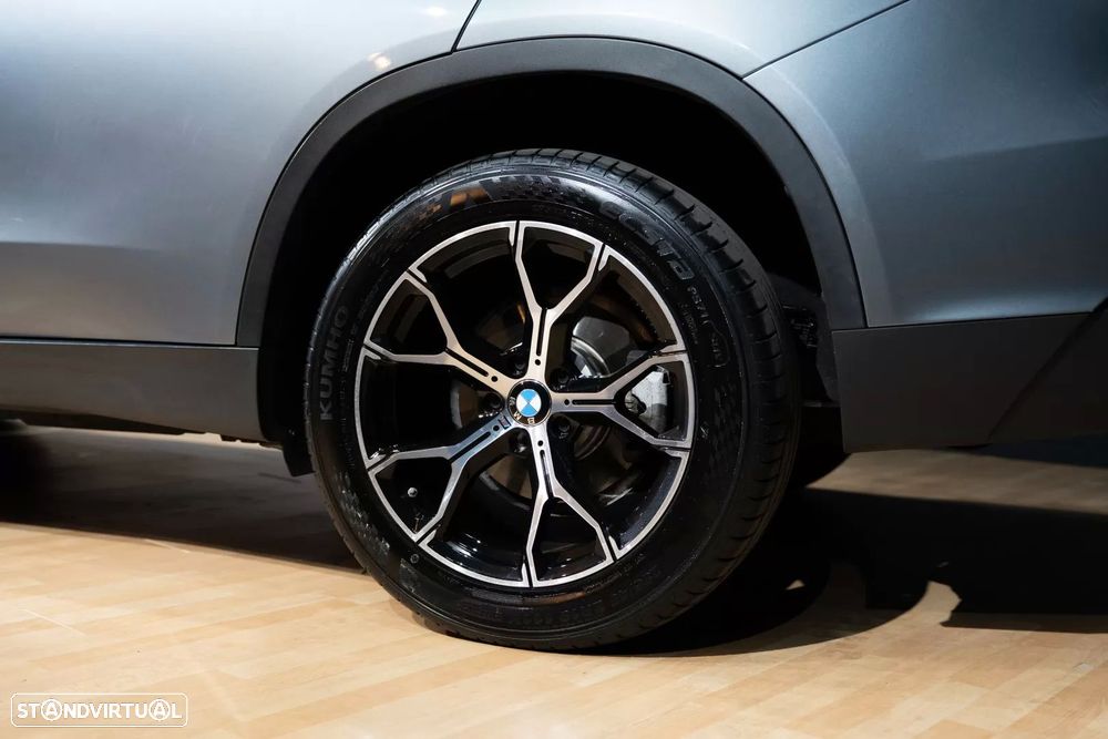 BMW X5 25 d sDrive Comfort 7L - 7