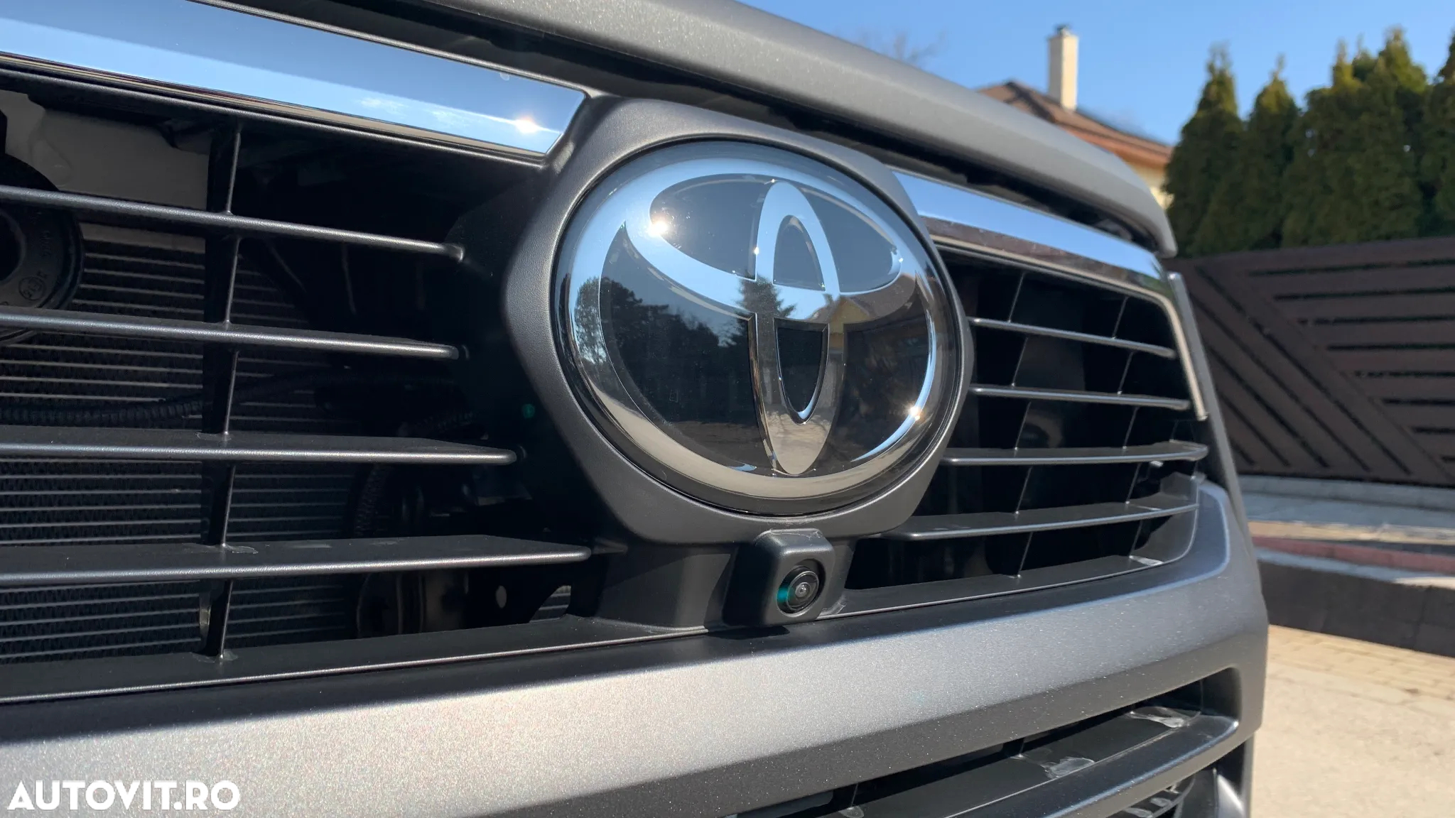 Toyota Hilux 2.8D 204CP 4x4 Double Cab AT MHEV Invincible Color Edition (3E5) - 10