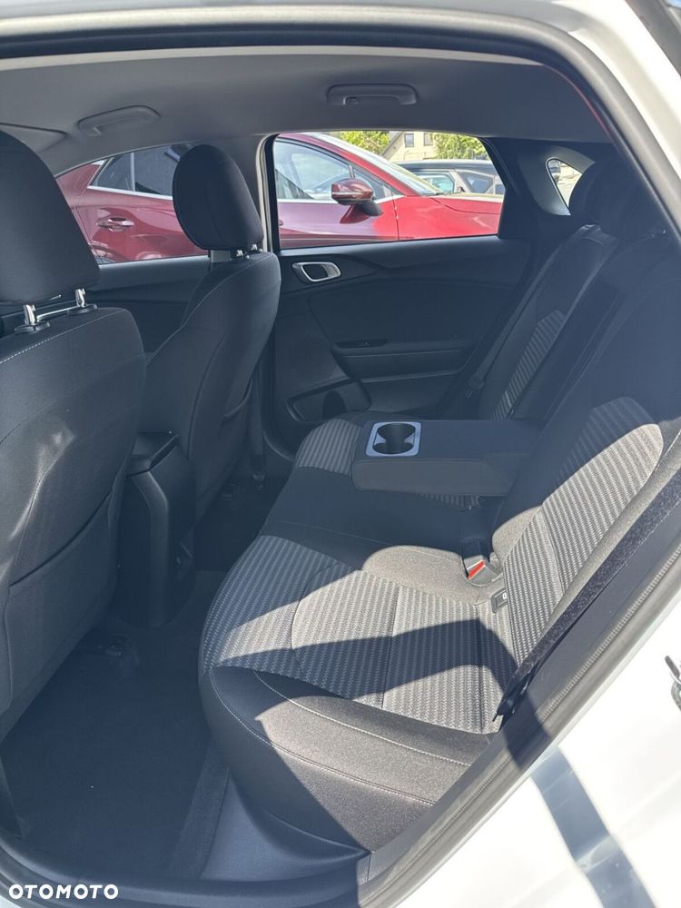 Kia Ceed 1.5 T-GDI M DCT - 25