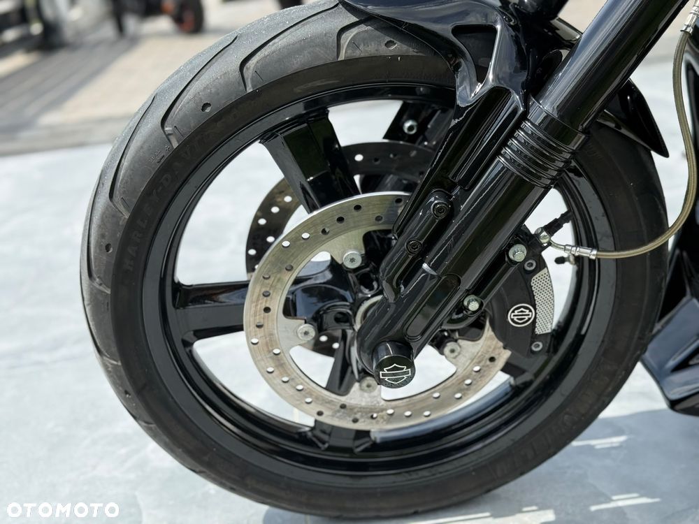 Harley-Davidson V-Rod Muscle - 26