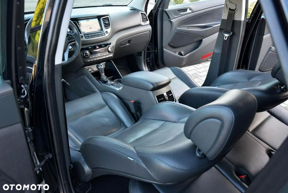 Hyundai Tucson 2.0 CRDI 4WD Automatik Premium - 21