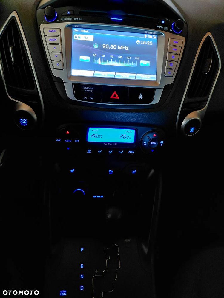 Hyundai ix35 2.0 CRDi 4WD Automatik Style - 12