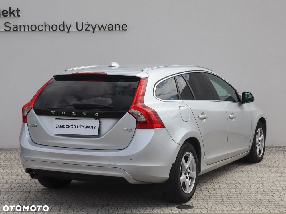 Volvo V60 D3 Drive-E Summum - 6