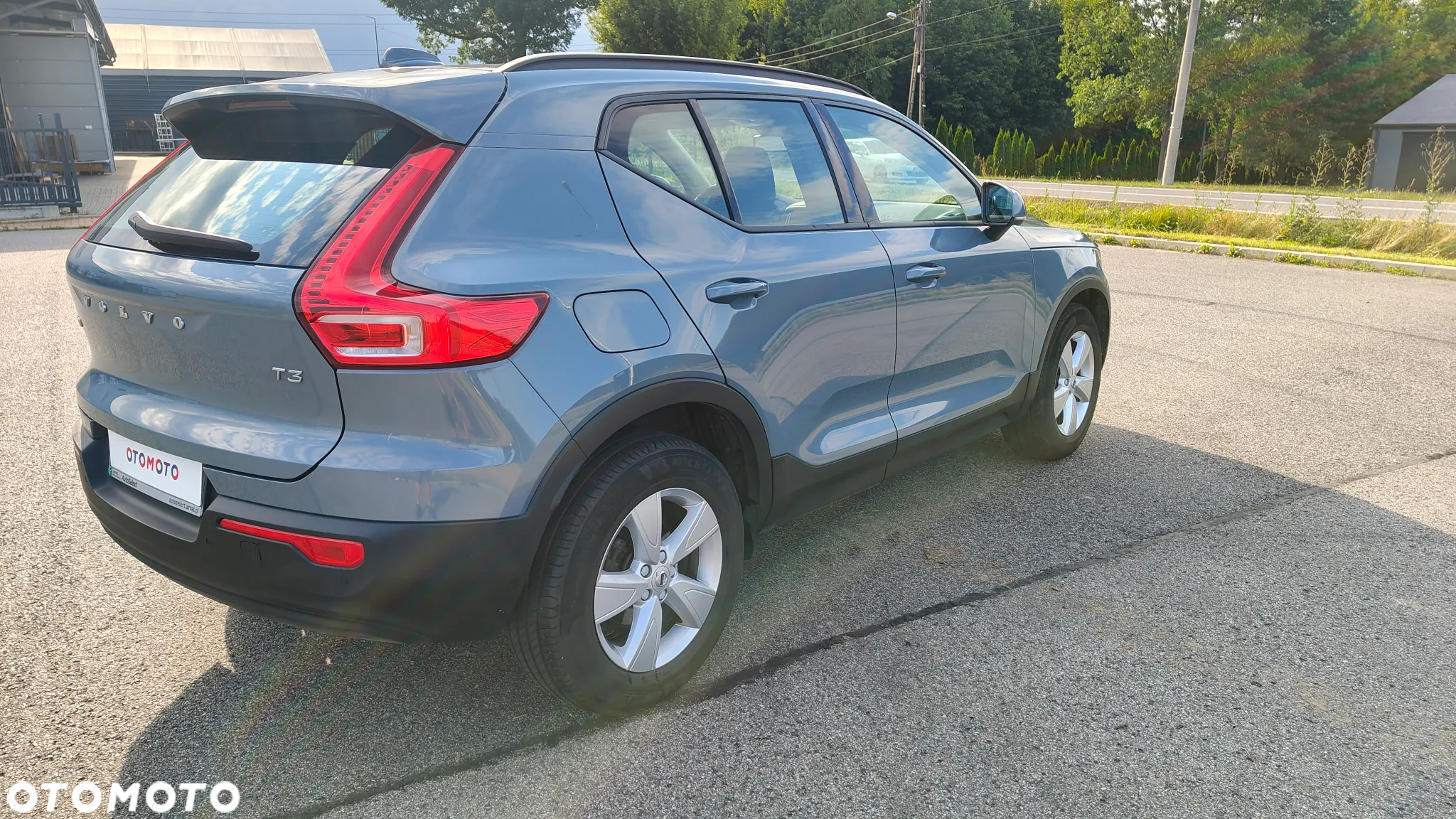 Volvo XC 40 T3 Momentum Core - 2