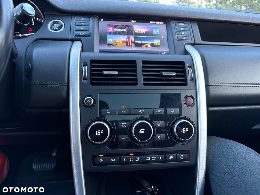 Land Rover Discovery Sport TD4 HSE Luxury - 25
