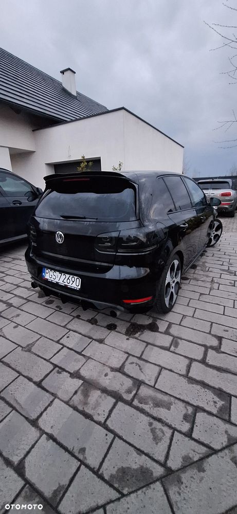 Volkswagen Golf ver-2-0-tsi-gti - 5