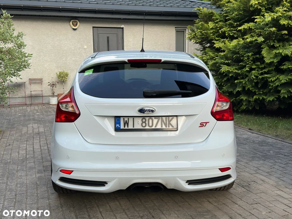 Ford Focus 2.0 EcoBoost ST - 4