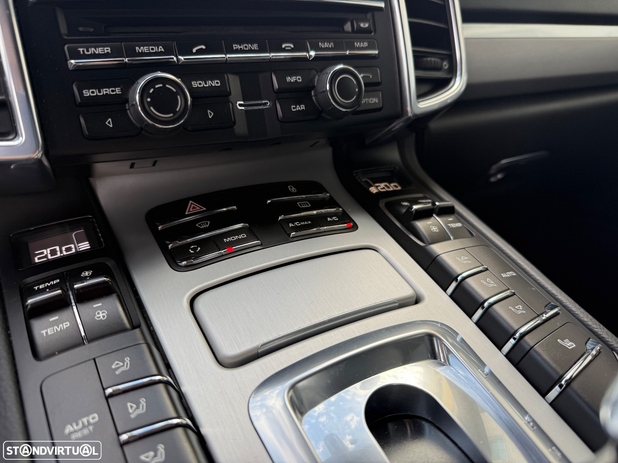 Porsche Cayenne II Platinum Edition - 41