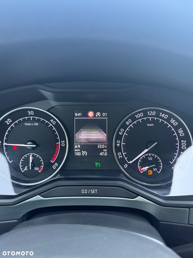 Skoda Superb 2.0 TDI DSG Ambition - 11