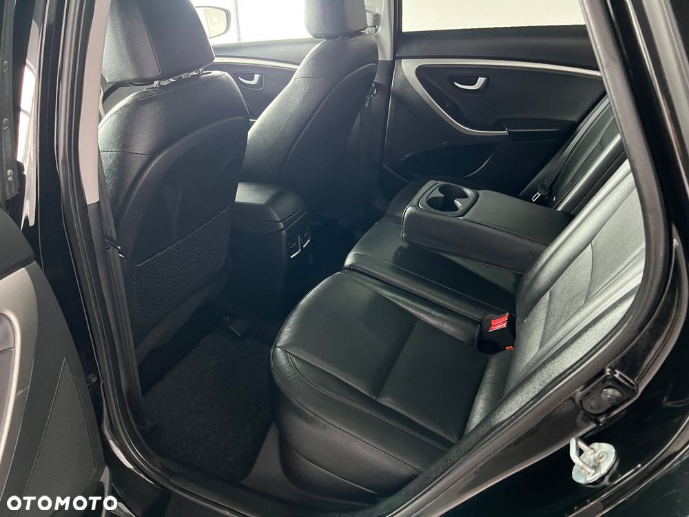 Hyundai i30 - 25