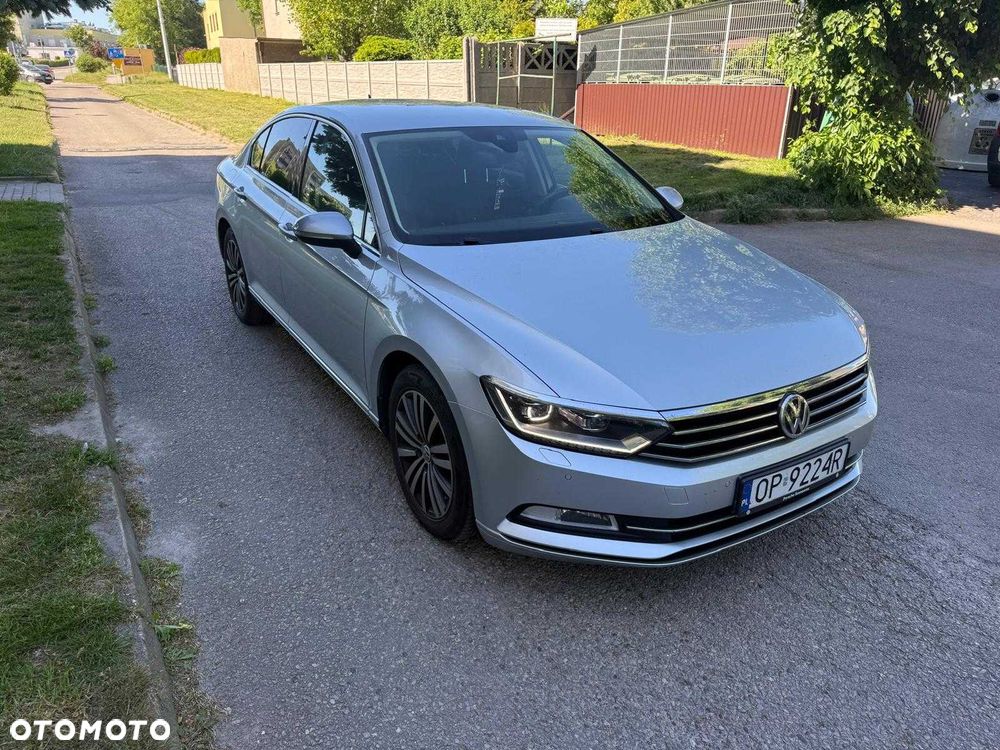 Volkswagen Passat - 2