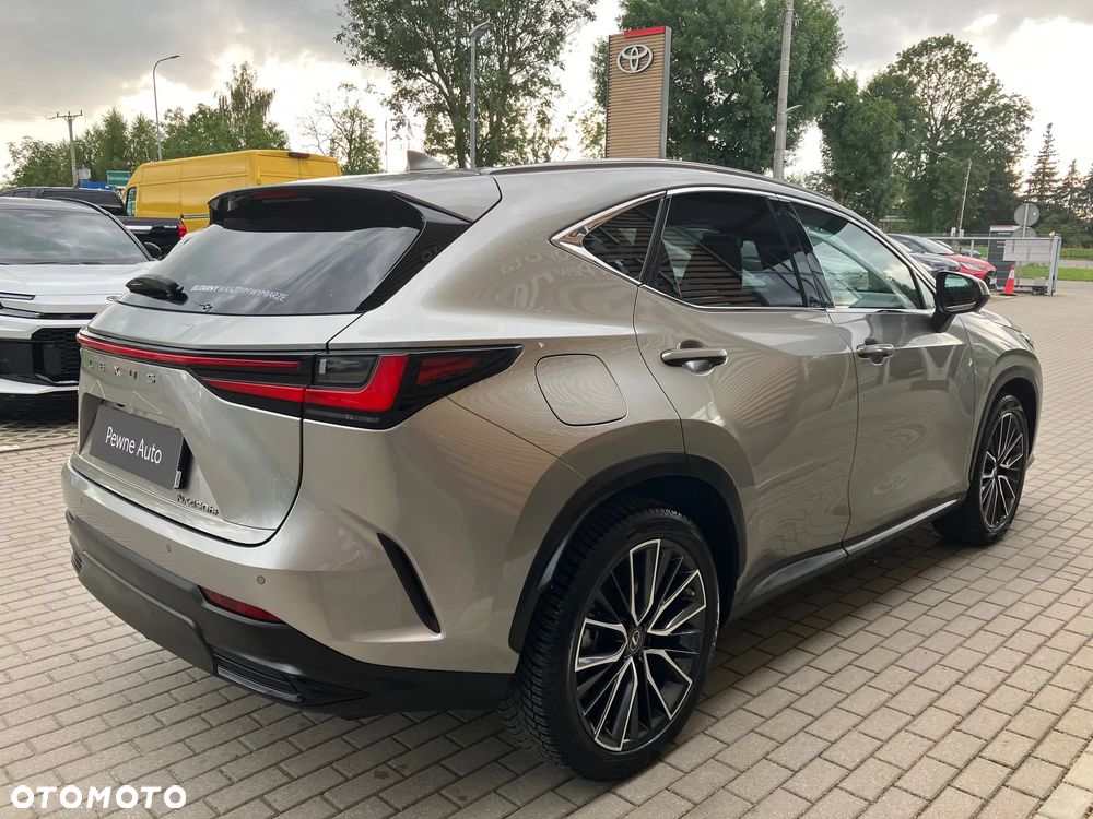 Lexus NX 450h+ Omotenashi AWD - 11