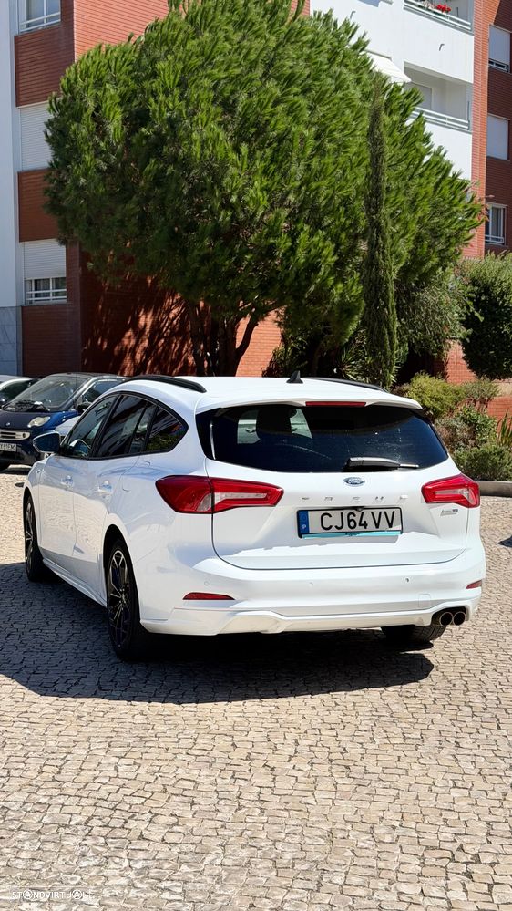Ford Focus 1.0 EcoBoost Hybrid ST-LINE STYLE - 4