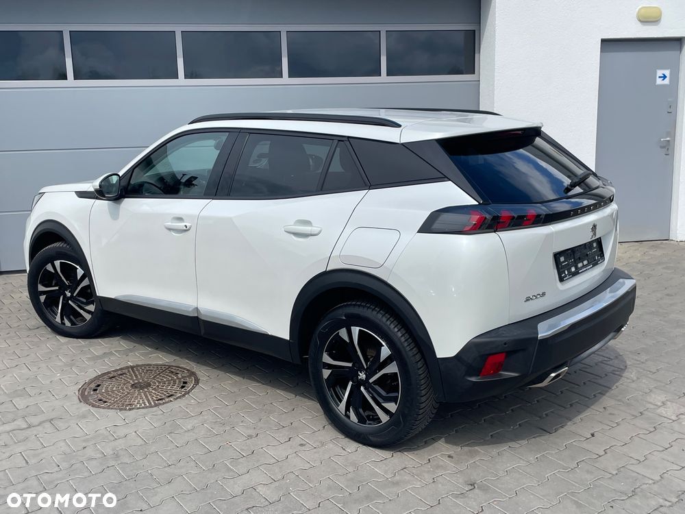 Peugeot 2008 PureTech 130 EAT8 Allure - 4