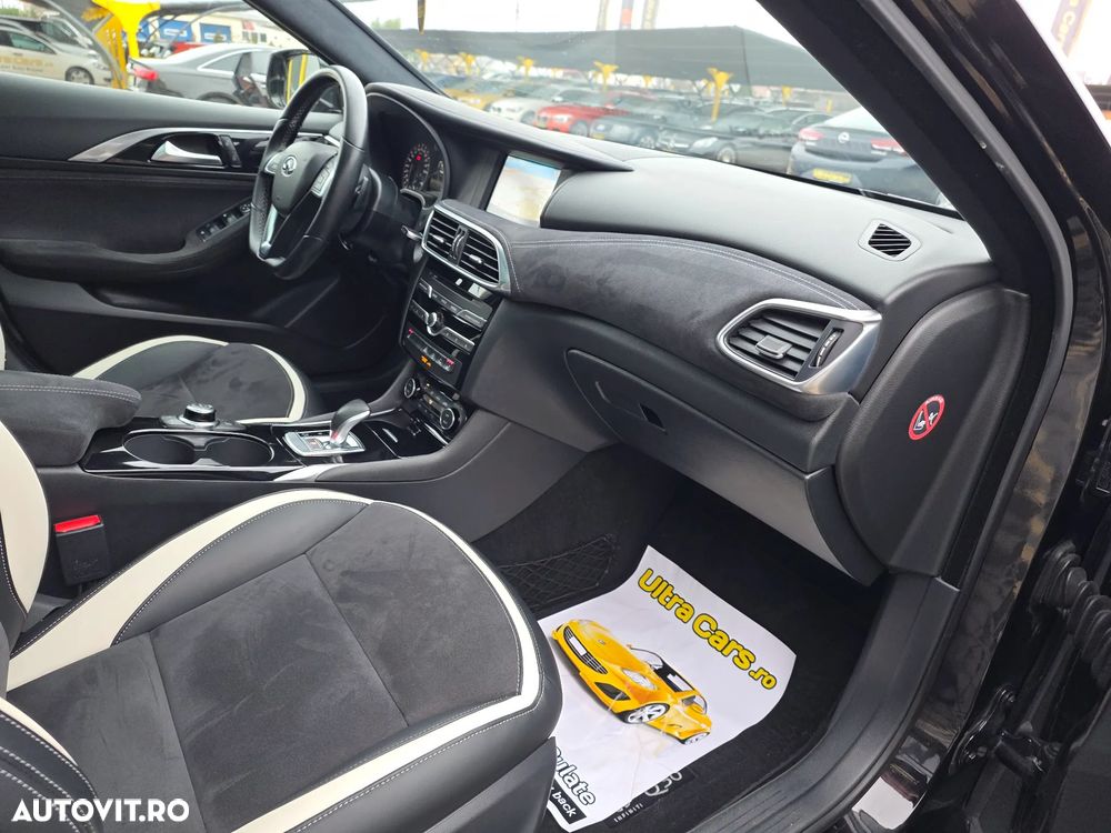 Infiniti Q30 2.2d DCT AWD Sport City Black - 13