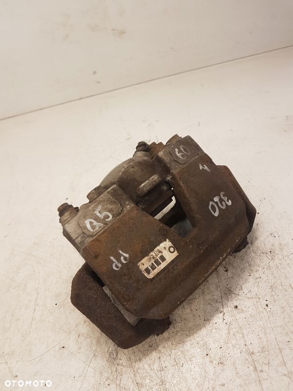 ZACISK HAMULCOWY PRAWY PRZÓD AUDI Q5 A5 8R0106E - 2