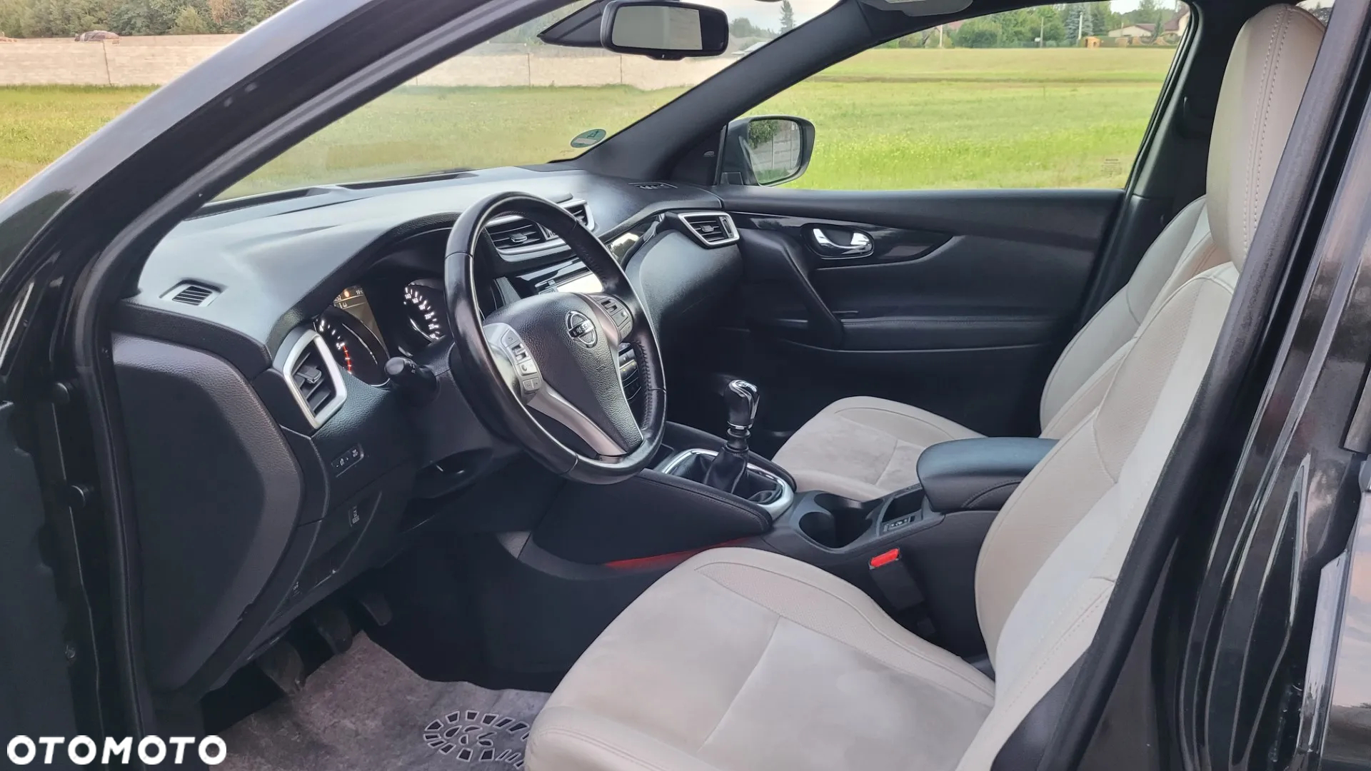 Nissan Qashqai 1.6 DCi 4x4 Black Edition EU6 - 18