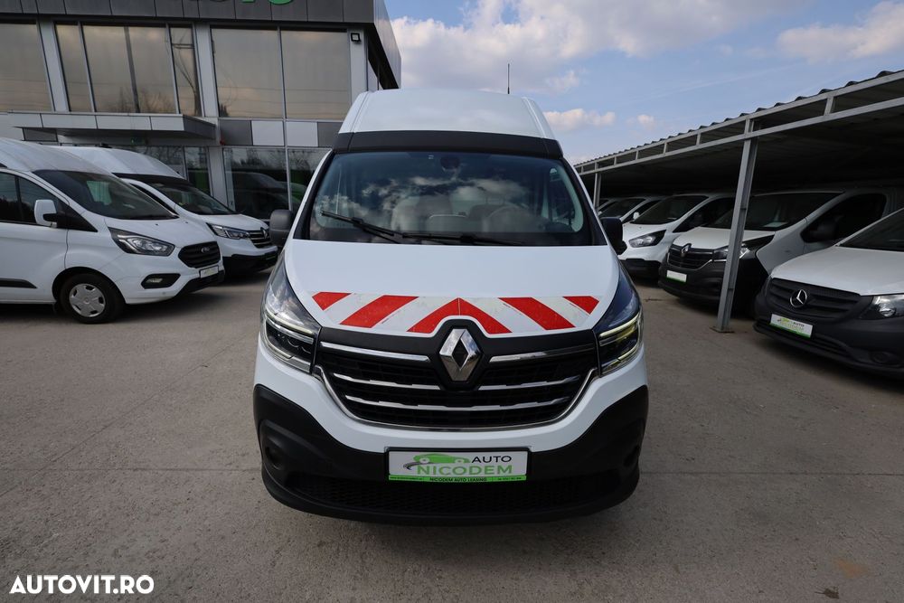 Renault Trafic - 10