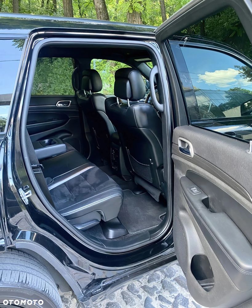 Jeep Grand Cherokee - 10