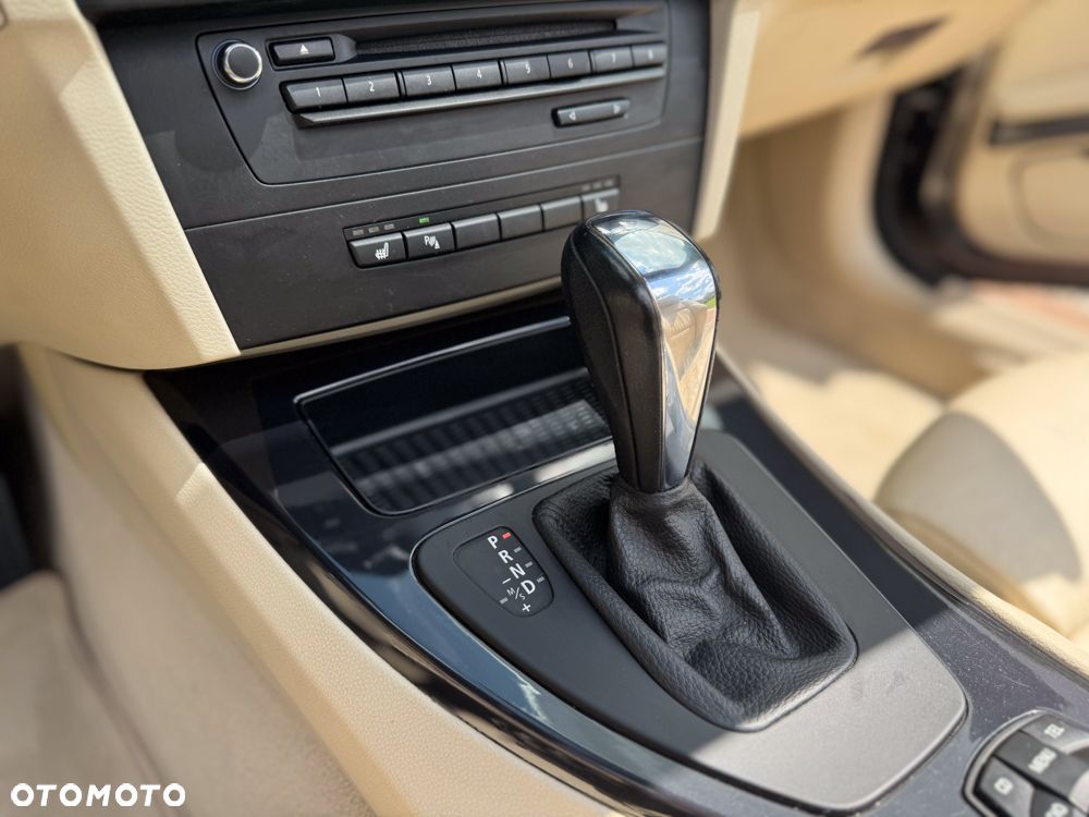 BMW Seria 3 320i Cabrio - 15