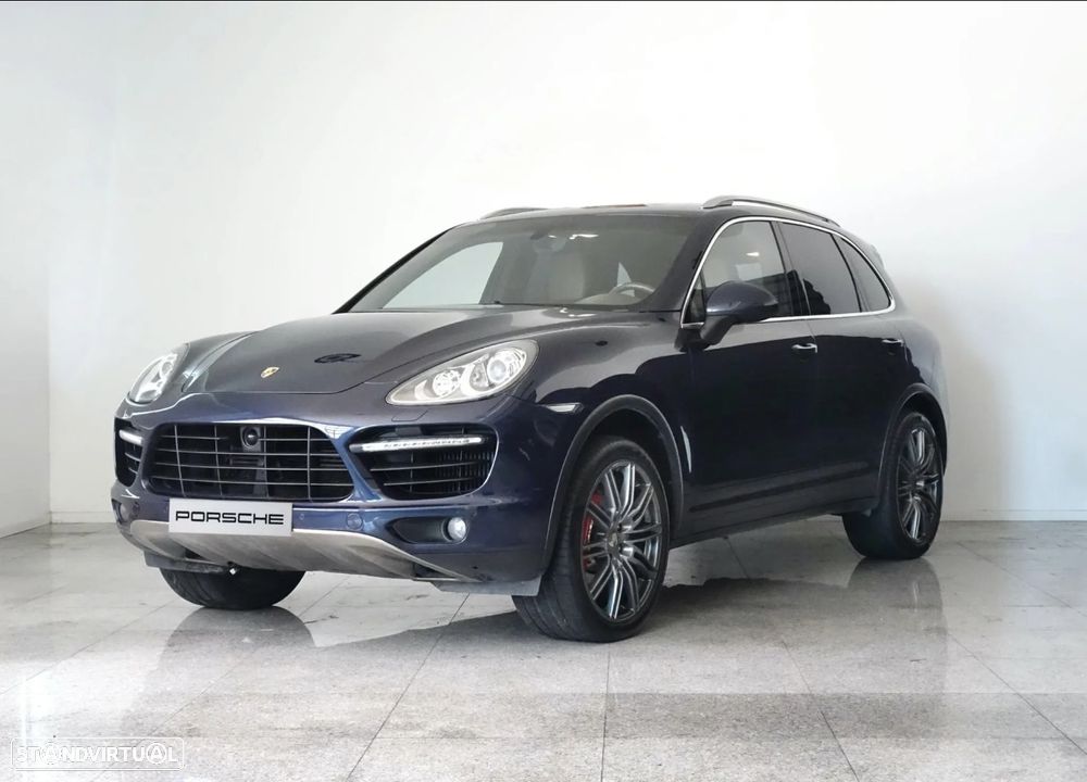 Porsche Cayenne Turbo - 1