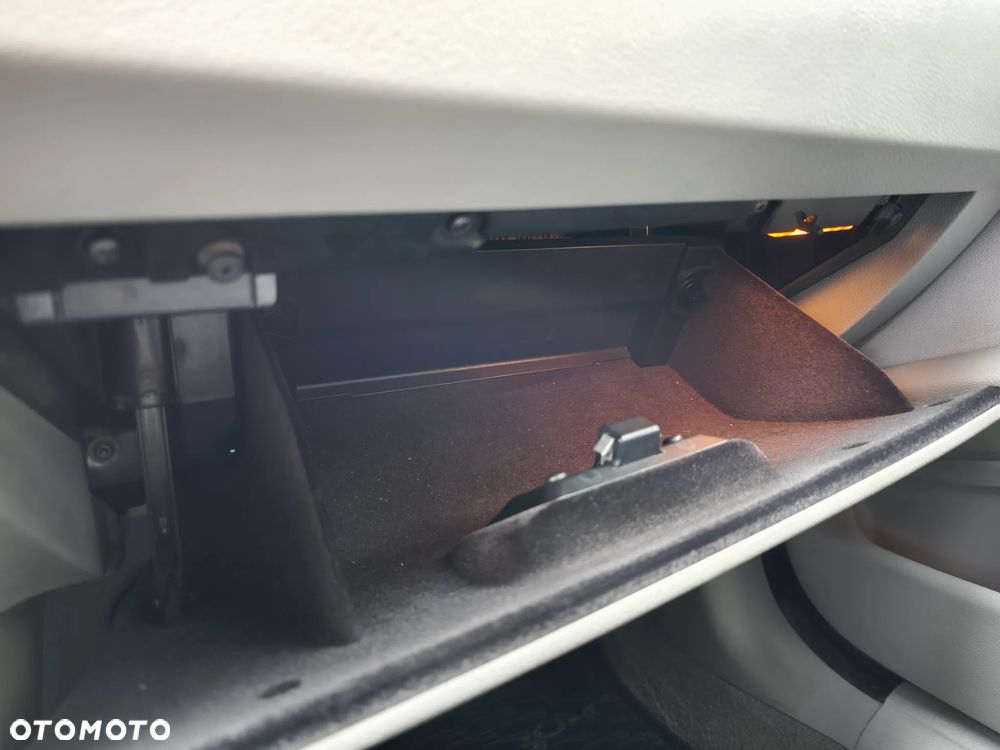 BMW Seria 3 320d - 27
