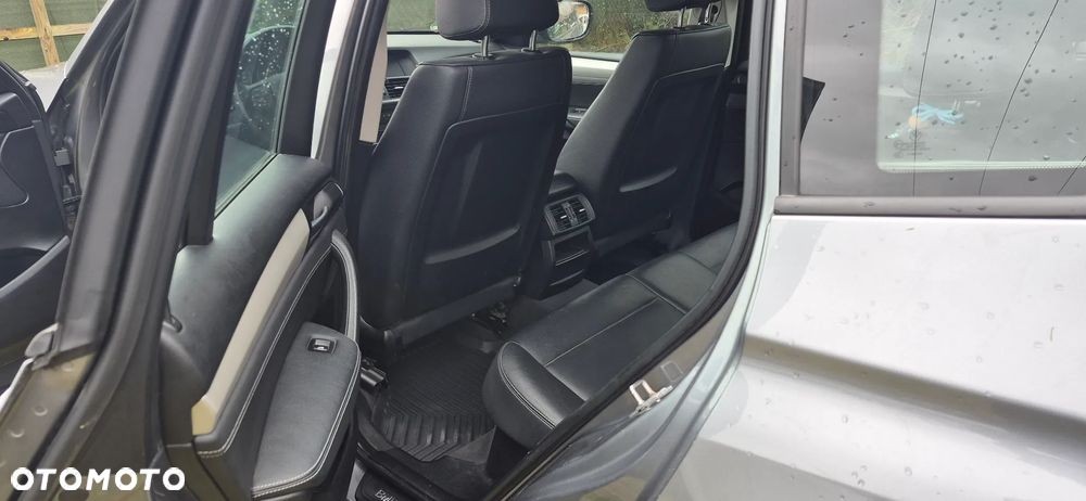 BMW X3 xDrive20d - 11