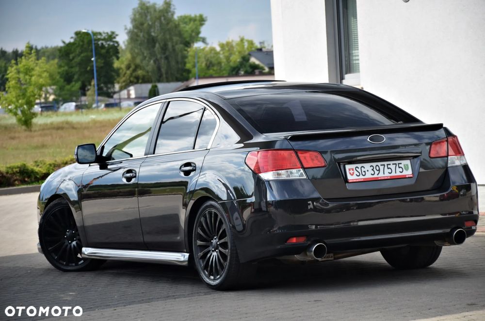 Subaru Legacy 2.5i GT Macintosh - 8