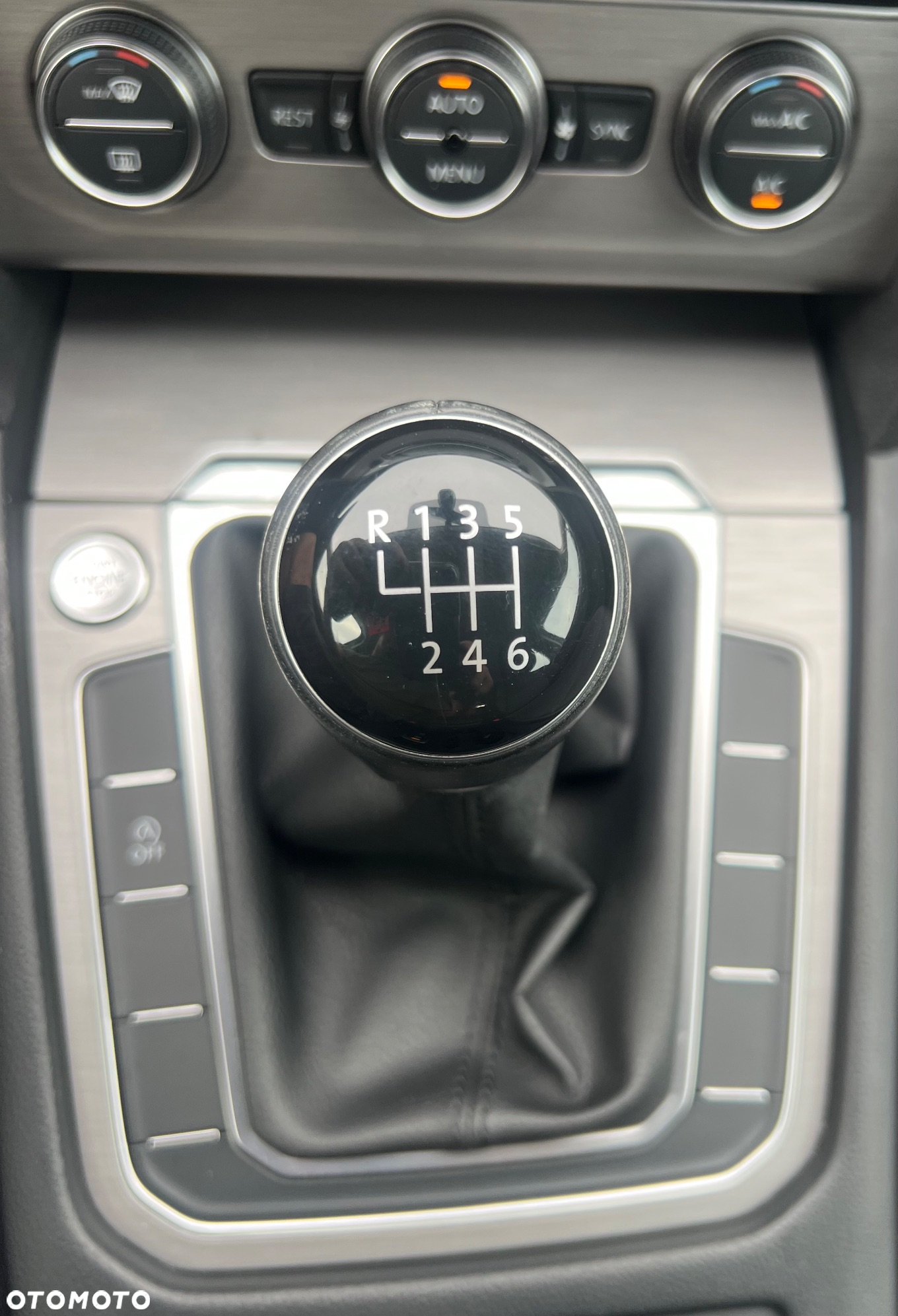 Volkswagen Passat - 16